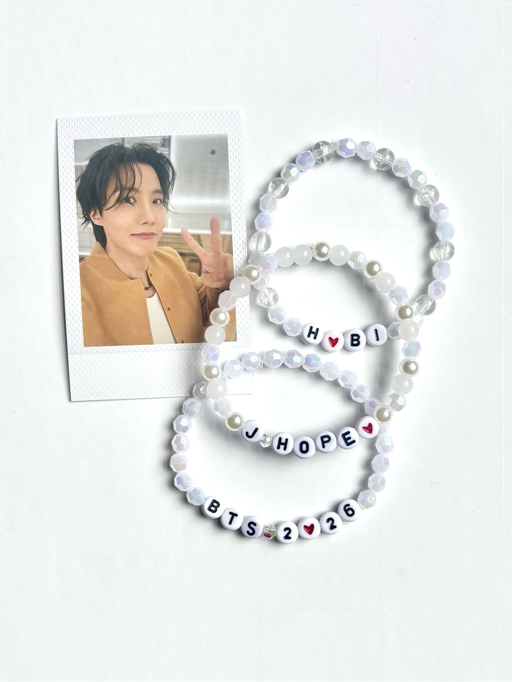 (4pcs) JHOPE BTS ARIRANG 2026 Official Photocard & Bracelet Bundle